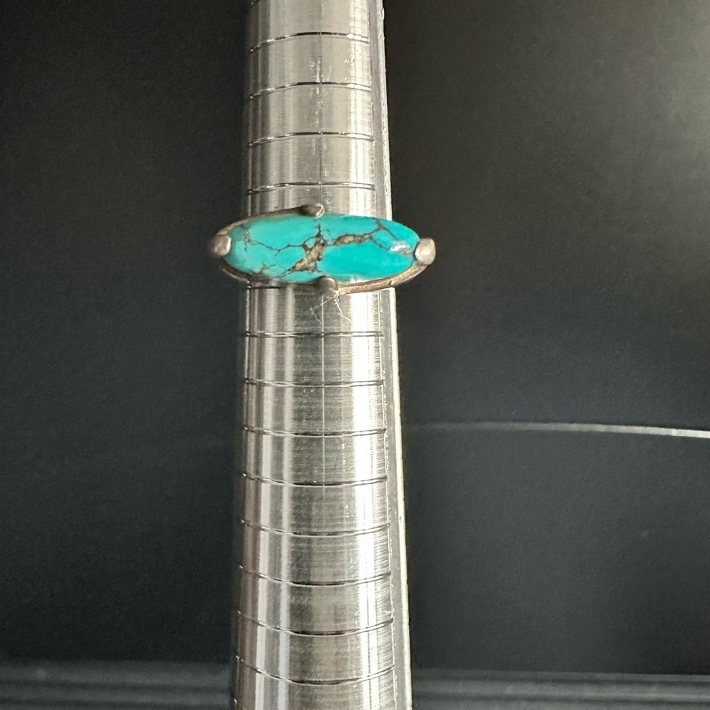 Turquoise Oval Stone Silver Ring - Bright Turquoise Band